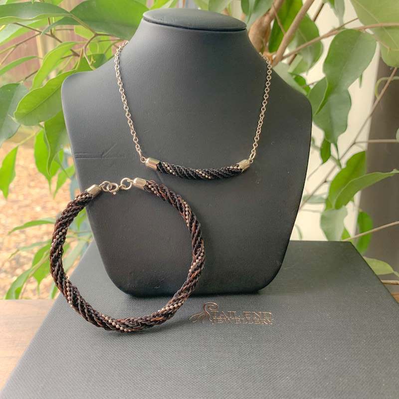 Classic Bar with Beading Set